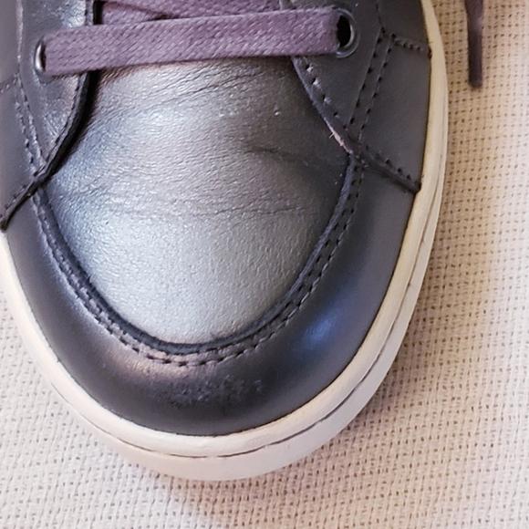 Taos Onward pewter metallic leather sneaker 8.5 - Picture 8 of 8